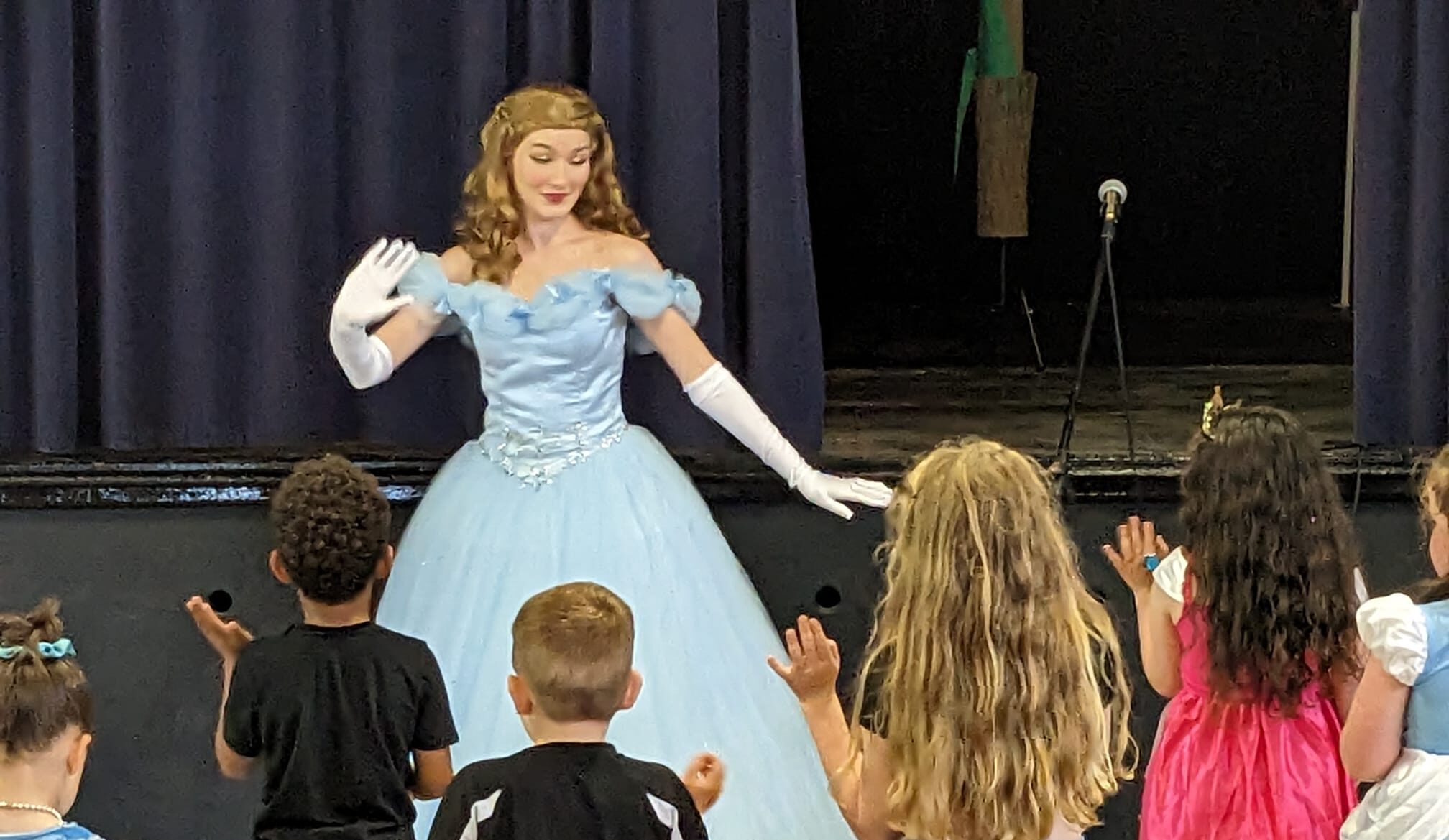 Cinderella in front of children