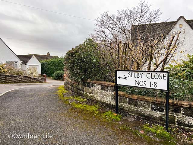 selby close street sign in llanfrechfa