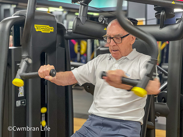 Rhys Williams doing a workout on his 90th birthday