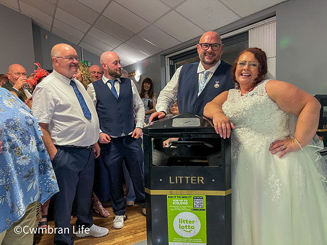 Keri Murphy and Darryl Bates with the bin