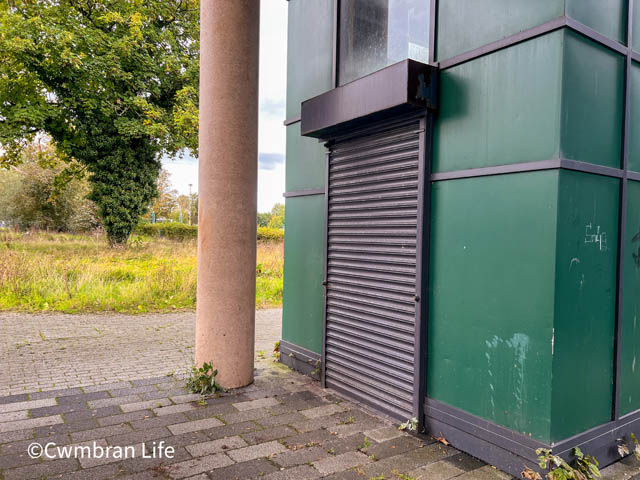 a shutter down on a lift