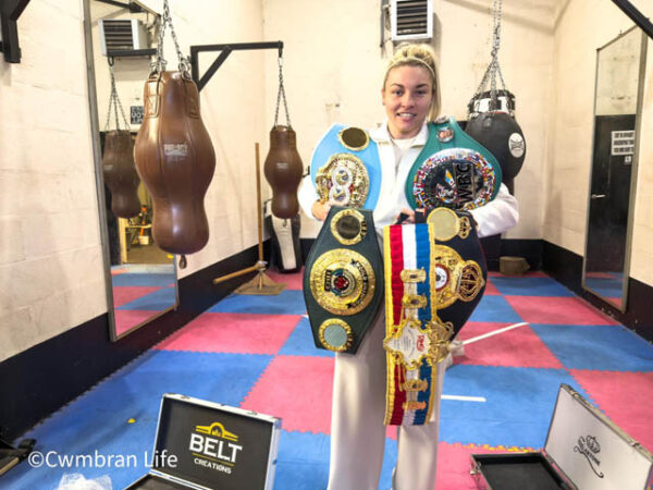 Lauren Price to defend titles in Cardiff against Michaela Kotaskova