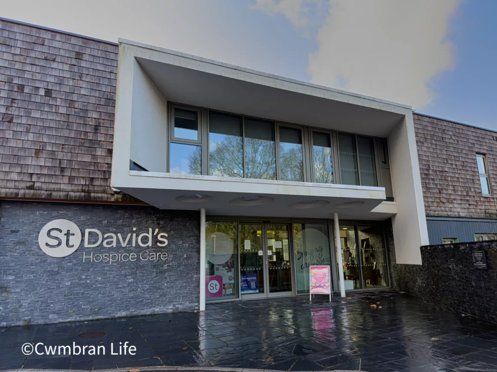 the entrance to St David’s Hospice Care