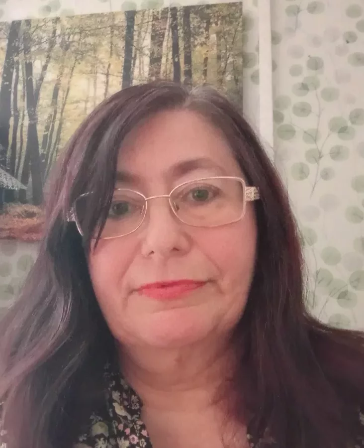 author carol lewis