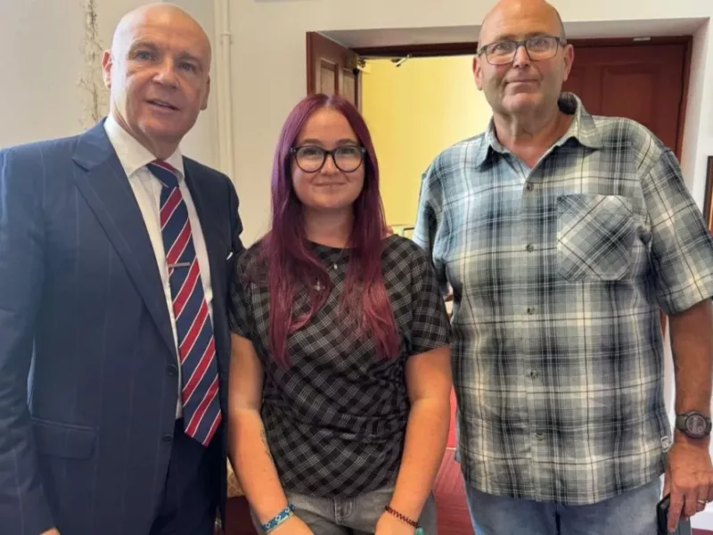 Teenager presents petition calling for action on speeding outside her home